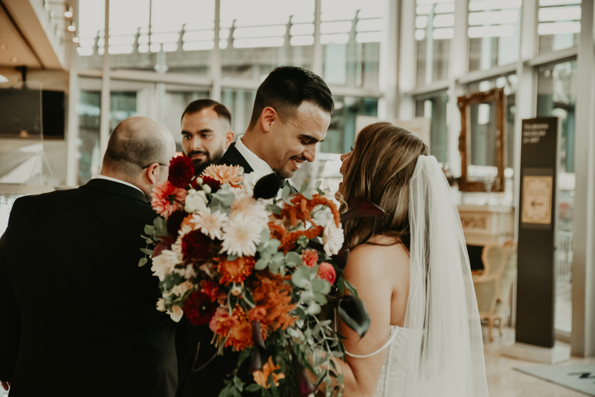 Ashlee & Joshua – Fall Wedding At The Taubman Museum Of Art